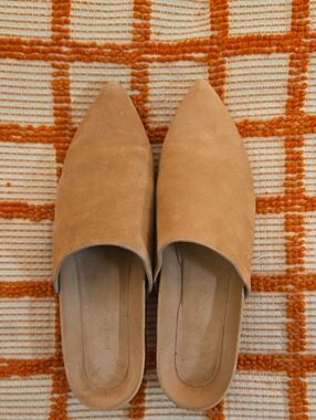 Stuart Weitman Mules / Size 8 1/2 B / Color Light Terracotta